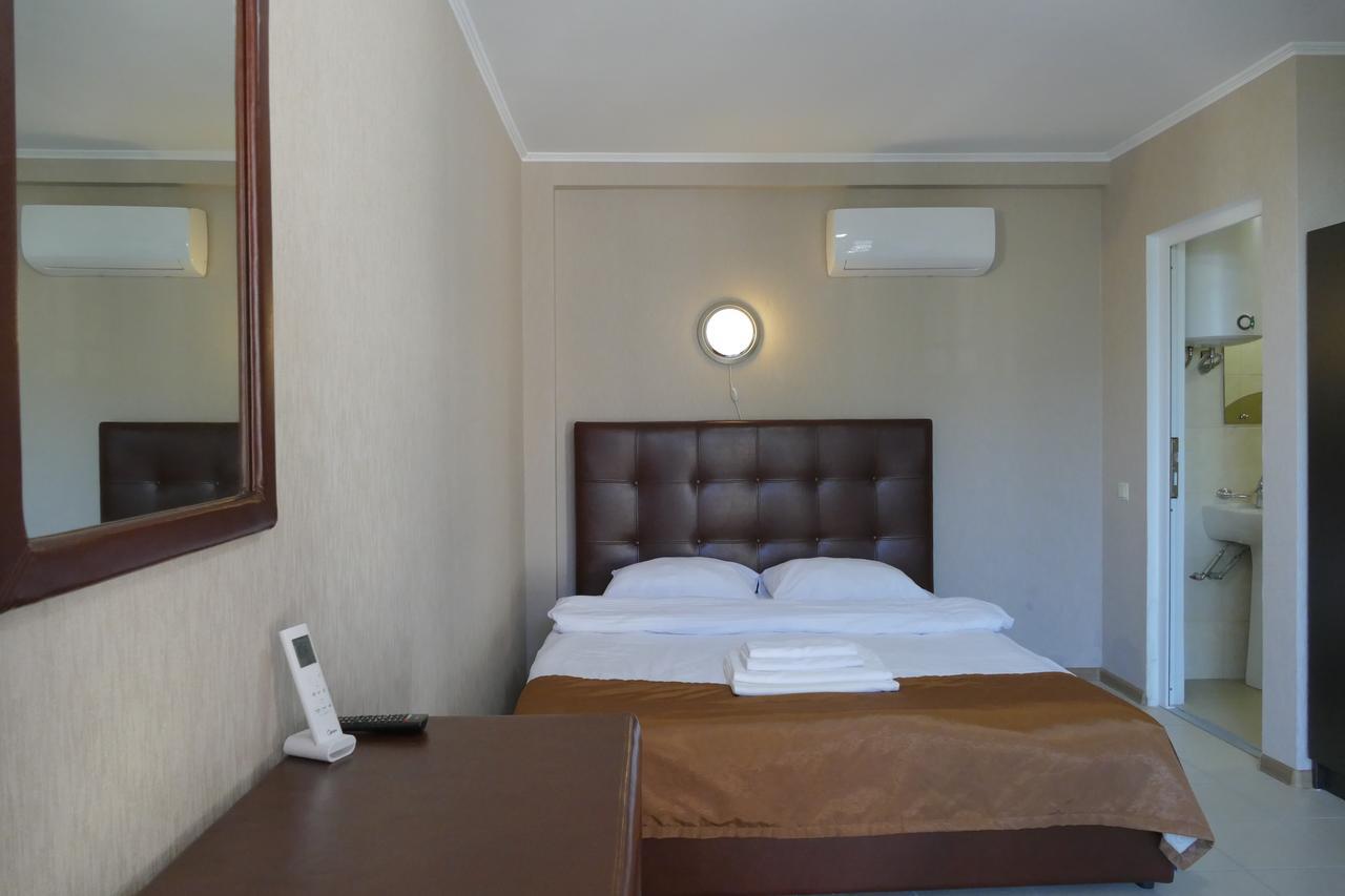 Astoria Comfort Hotel New Athos Bagian luar foto